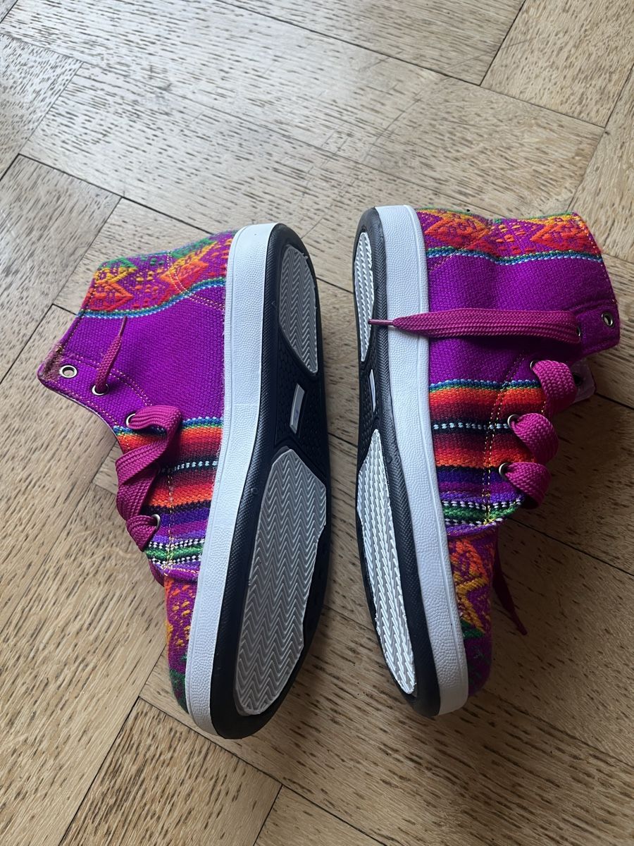 Scarpe da donna: High-Top Sneaker Damen Grösse 39 Muster Neu – Nuovo (secondo la descrizione) da Olten venduto da sae_82z2 1