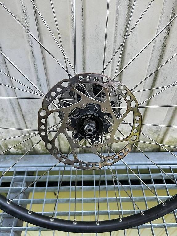 Shimano Pezzi di ricambio: Hinterrad 26" MTB + 9-fach Kassette + Bremsscheibe – Usato da Zürich venduto da mozii 1