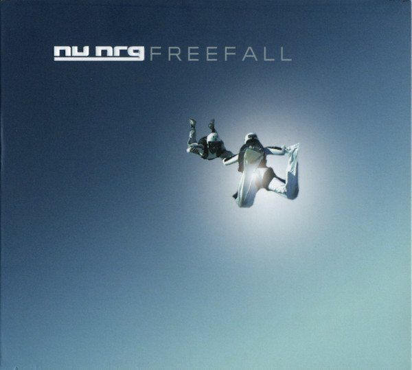 CDs: Nu NRG – Freefall – D'occasion à Sargans par Soraya3