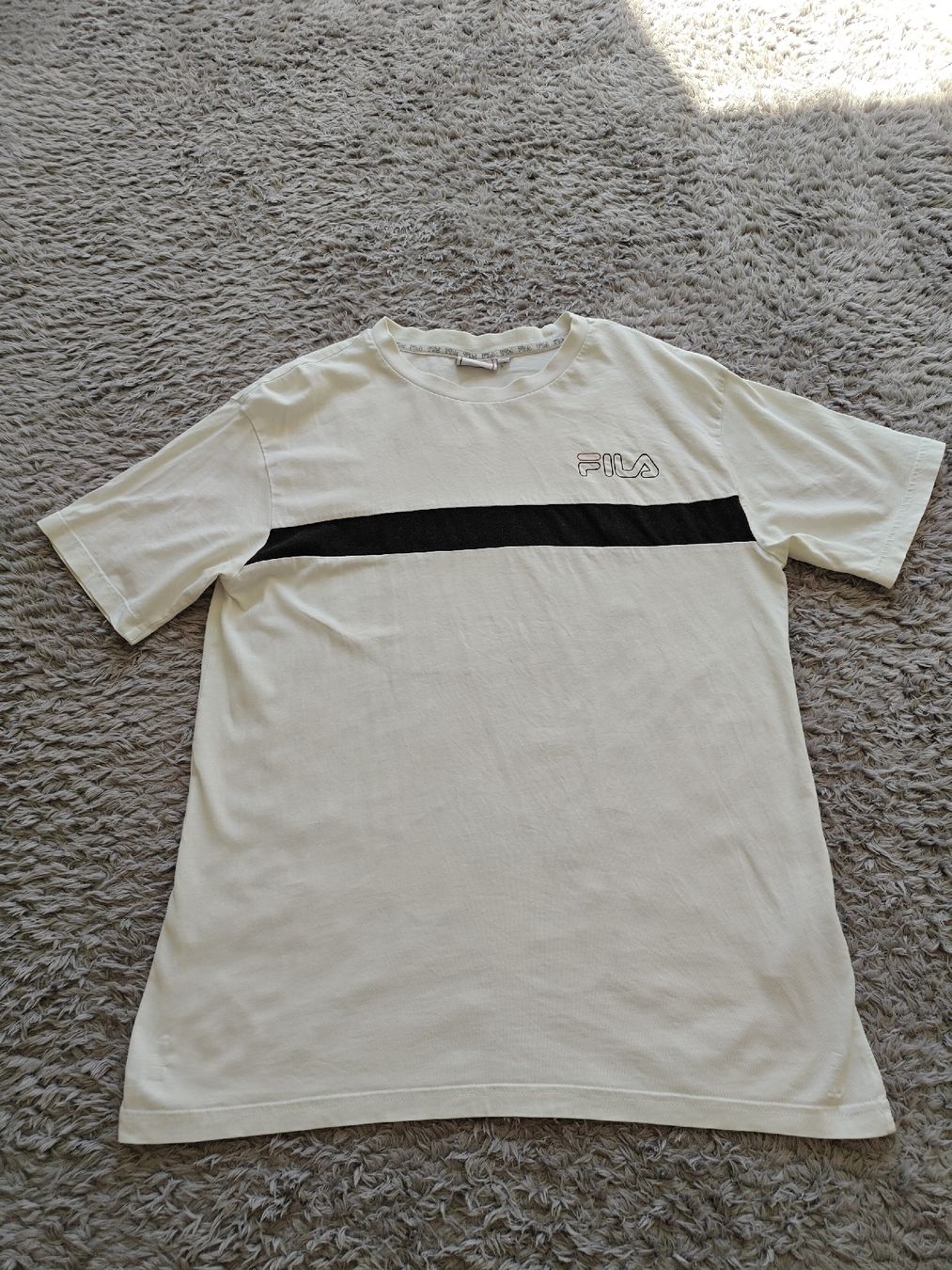 Fila T-shirt: Fila T Shirt – Usato da Pieterlen venduto da Saemelili