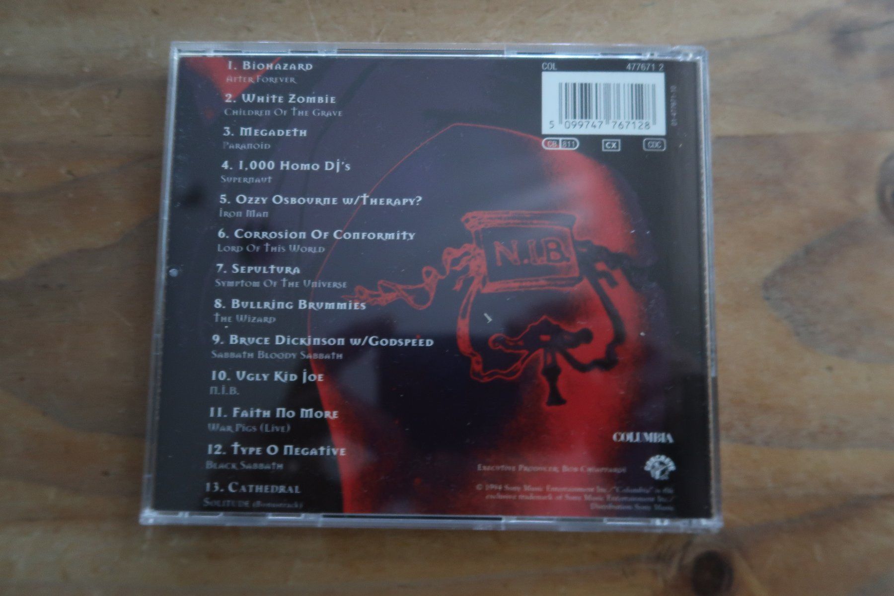 CDs: NATIVITY IN BLACK - TRIBUTE TO BLACK SABBATH - CD – Gebraucht aus Basel von Patiscat 1