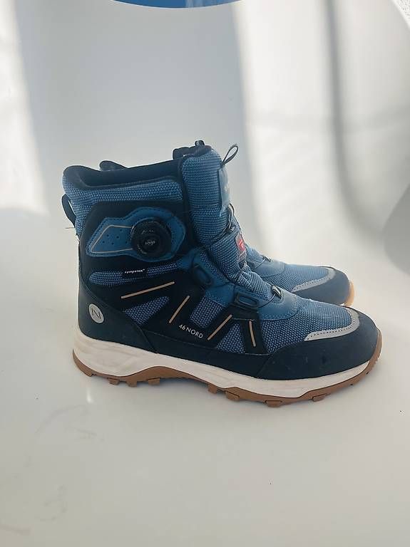 Schuhe für Jungen: Bottes hivers  – Neu und originalverpackt aus Corsier-sur-Vevey von hel_m267