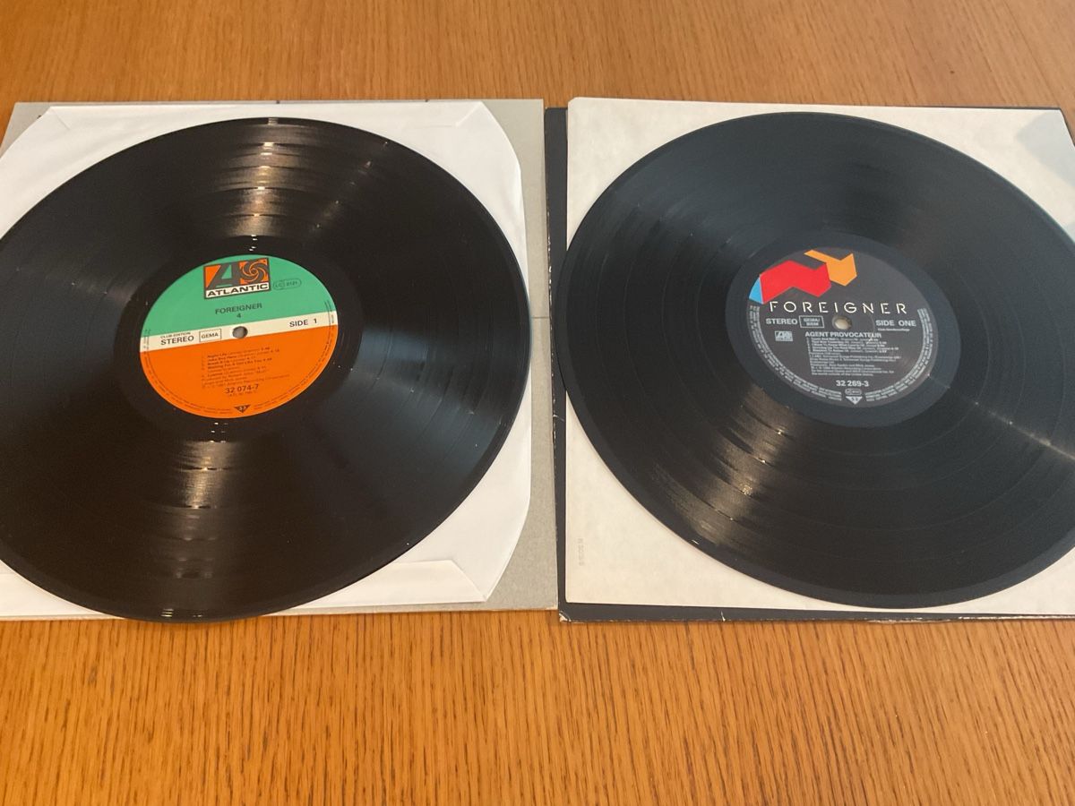 Dischi in vinile: Foreigner 4 & Agent Provocateur LPs Vinyl – Usato da Steinach venduto da Quarkie 2