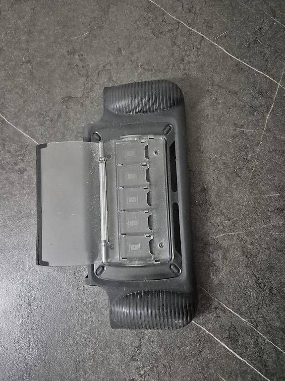 Nintendo Custodie protettive: Hülle für Nintendo Switch – Usato da Krauchthal venduto da ws2_kyn8 1