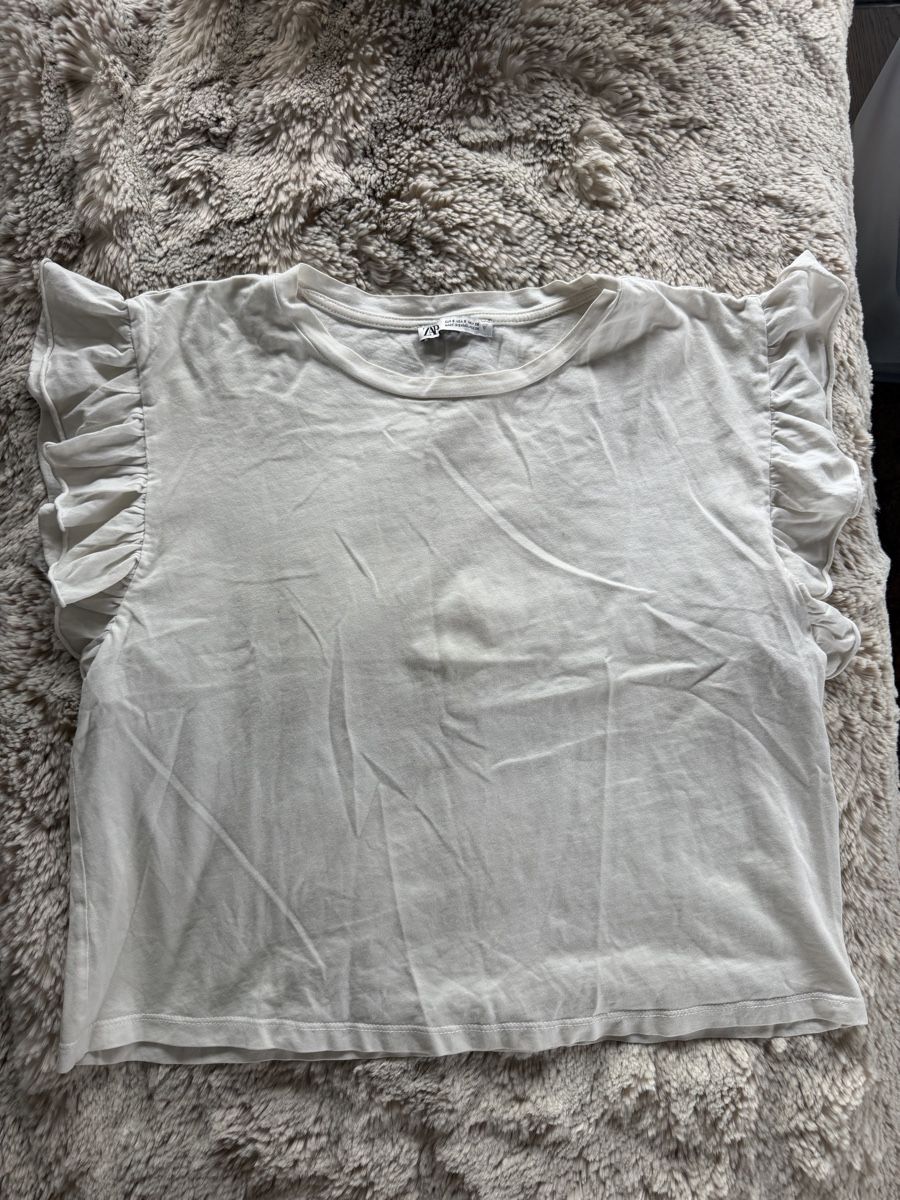 Lotti di vestiti: Kleiderpacket 4 T-Shirts  – Usato da Freienbach venduto da dan_9rjy 1