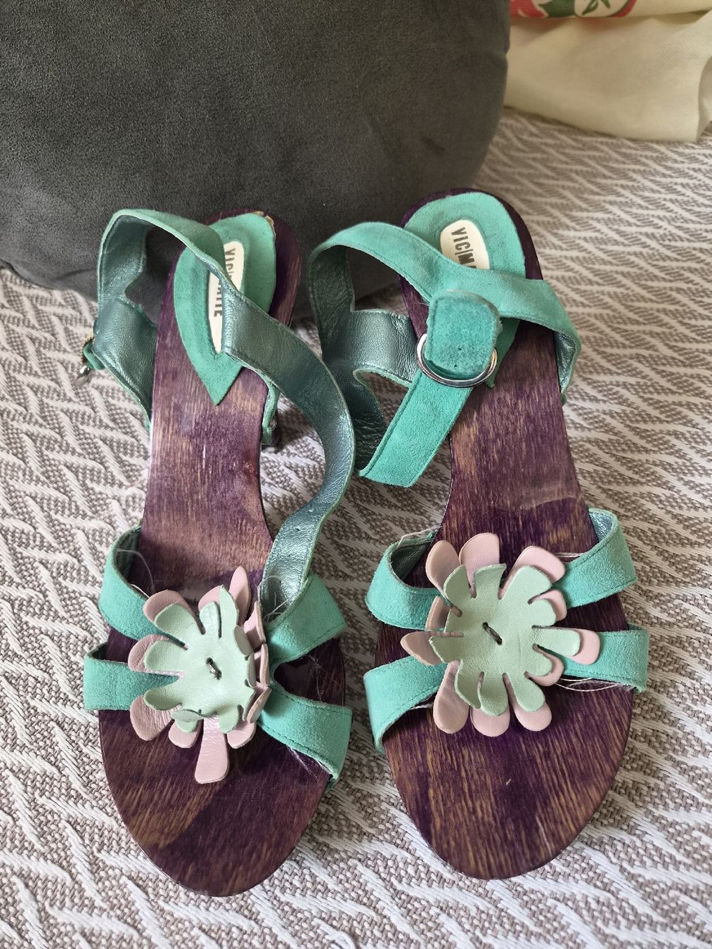 Vic Matié Scarpe da donna: Vicmatie raffinierte Sandale Gr. 37 – Usato da Frenkendorf venduto da Moon111