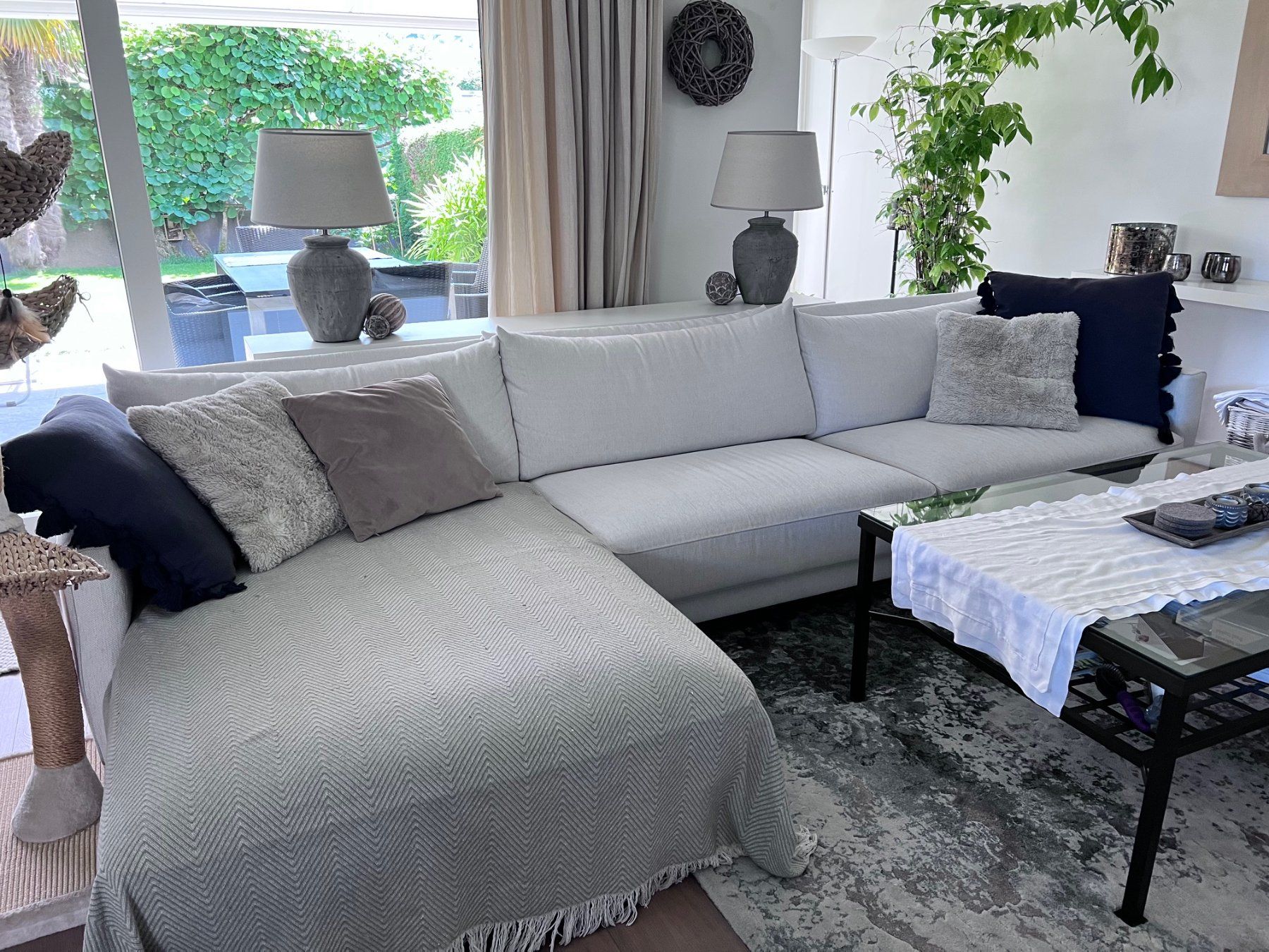 Livique Divani: Ecksofa hellgrau Stoff mit Chaiselongue guter Zustand – Usato da Altendorf venduto da Haluxl 1