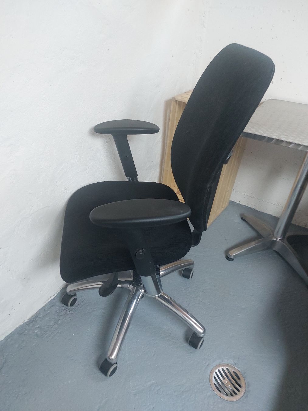 Stühle: Bürostuhl verstellbar – Gebraucht aus Landquart von Cedes 2