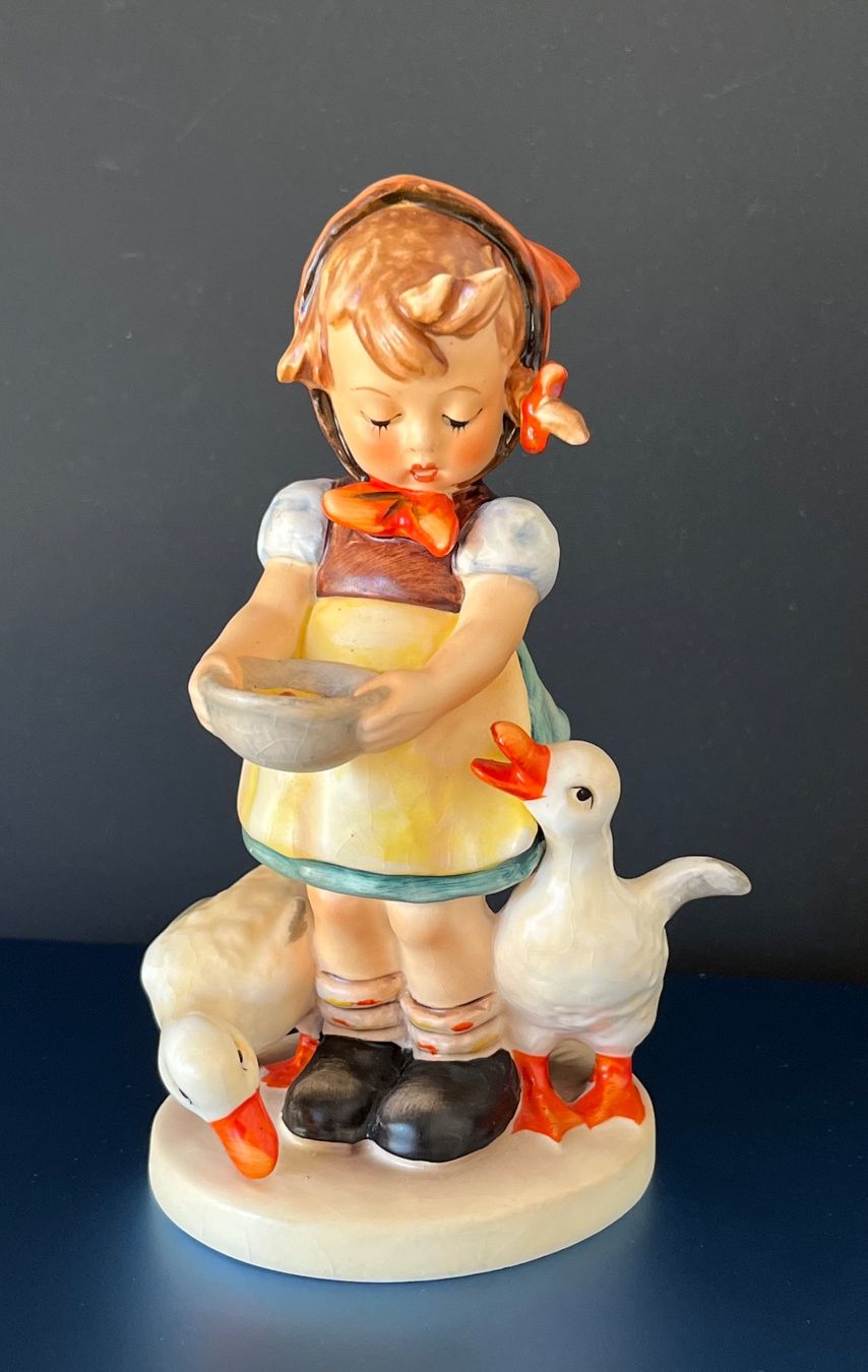 Hummel Figuren: Porzellan Hummel – Gebraucht aus Kandergrund von honey-art_and_more 1