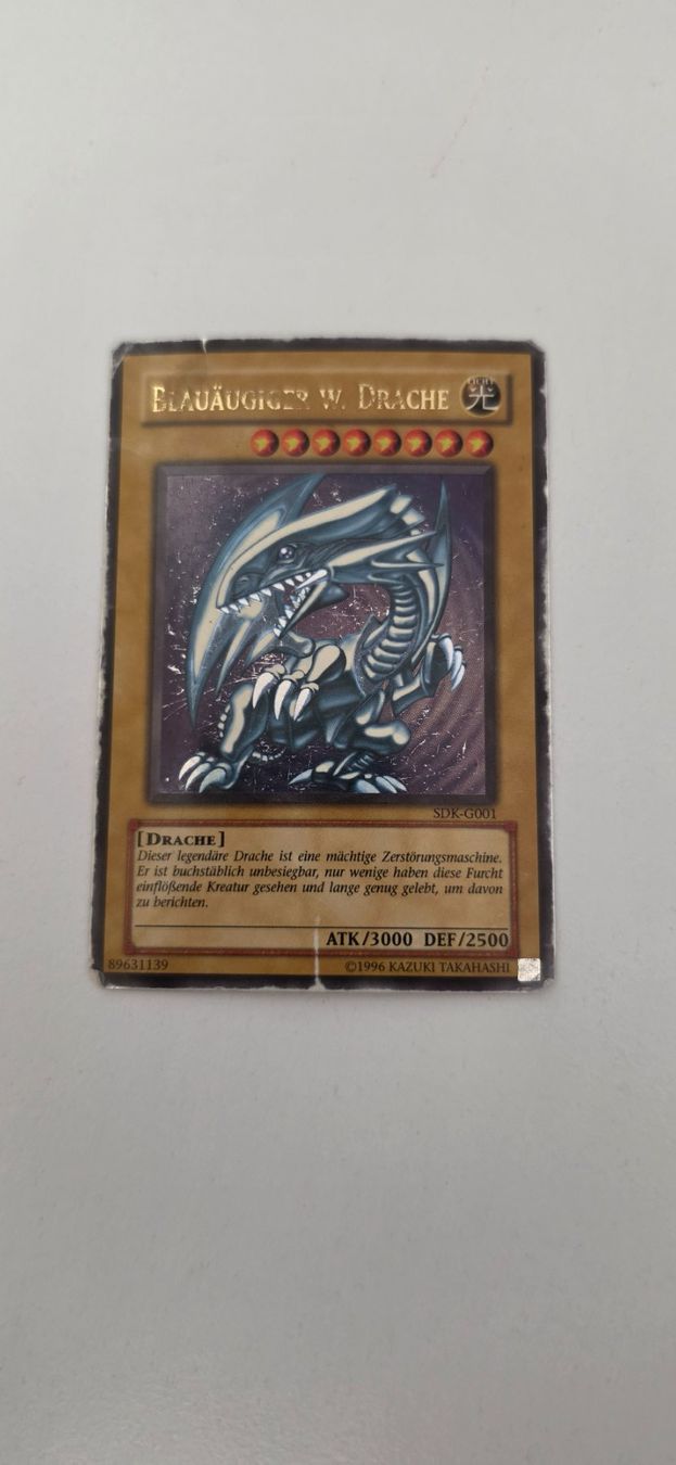Yugioh Cartes à collectionner: Blauäugiger W. Drache - YuGiOh – D'occasion à Brüttisellen par agent0009