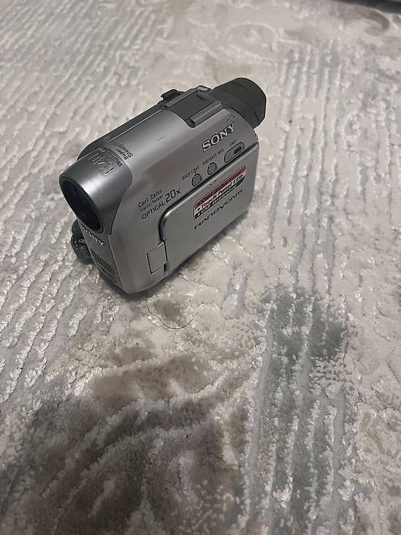 Videocamere: Sony Handycam DCR-HC17E – Usato da Spreitenbach venduto da env_tk78 1