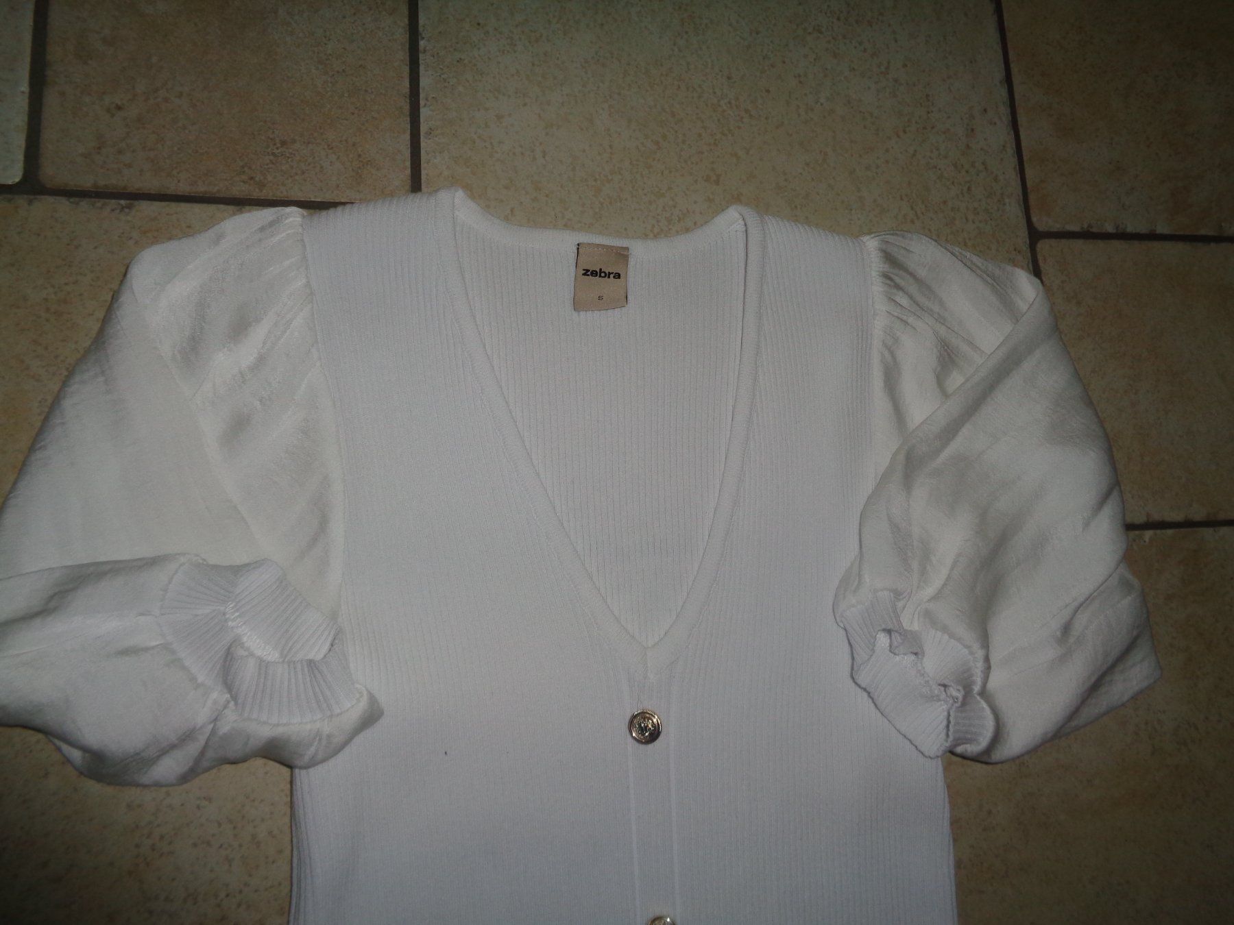 Zebra Camicette: Bluse/Pulli  Zebra  Grösse S – Usato da Kreuzlingen venduto da Robi-2003 2
