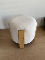 Runder Hocker, Stoff weiss, Holzbeine