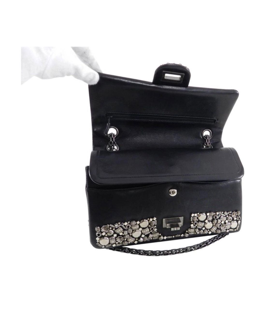 Chanel Borse da donna: Rare Chanel Paris-Bombay Runway Beaded Medium – Usato da Grund b. Gstaad venduto da ReLuxe 4