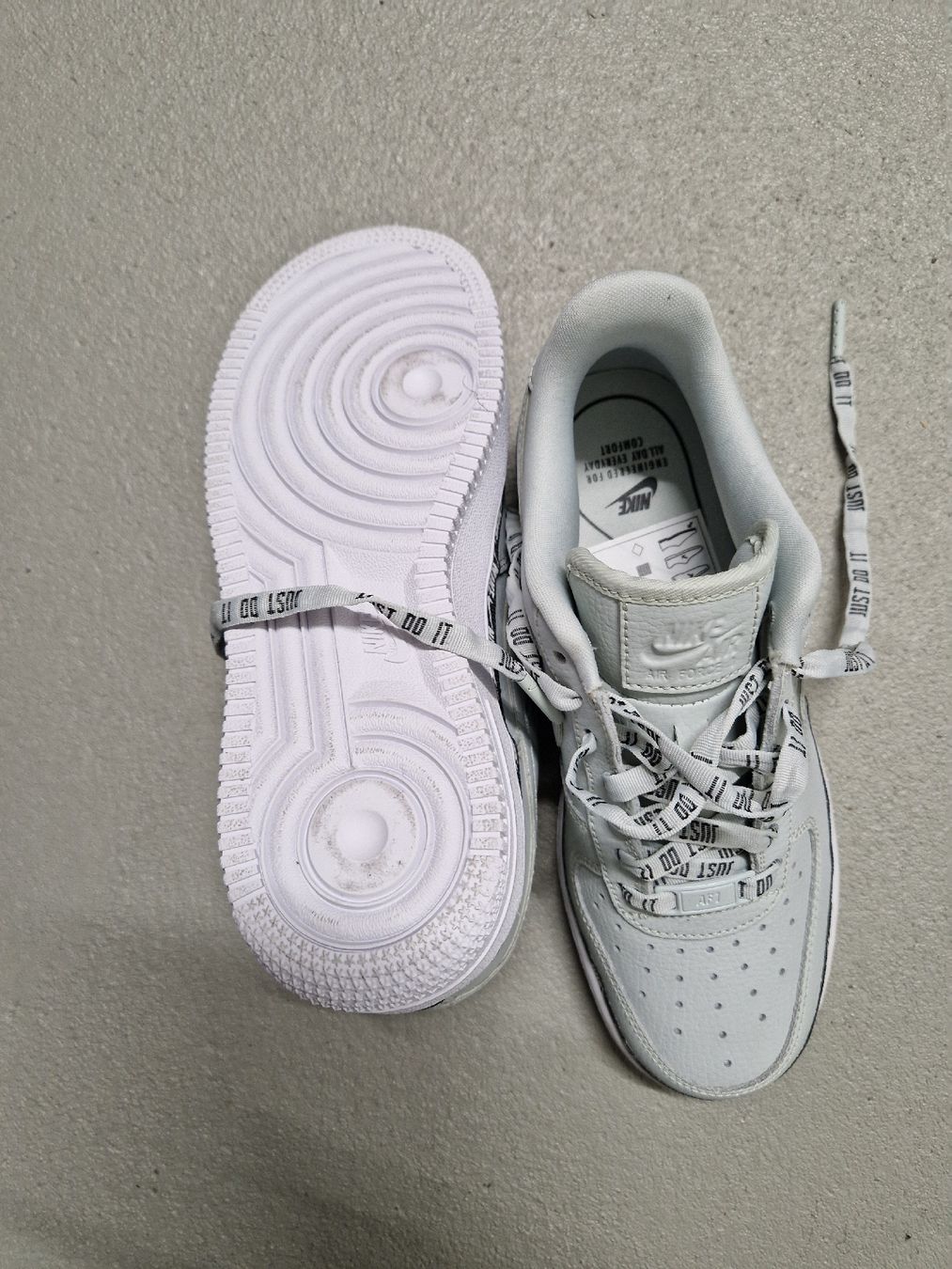 Nike Scarpe da donna: Nike Air Force 37.5 neu! – Nuovo e nell'imballaggio originale da Birr venduto da Daria_secondhand 1