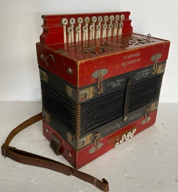 Hohner Strumenti musicali: Handharmonika M.Hohner Accordeon – Usato da Oberrieden venduto da Ket25