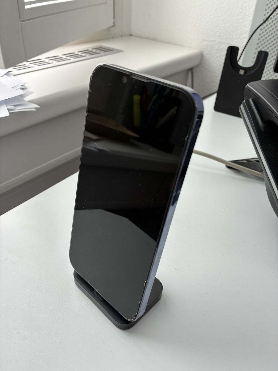 Apple Caricabatterie: Apple iPhone Ladestation Schwarz guter Zustand – Nuovo e nell'imballaggio originale da Winterthur venduto da ChicMarkt 3