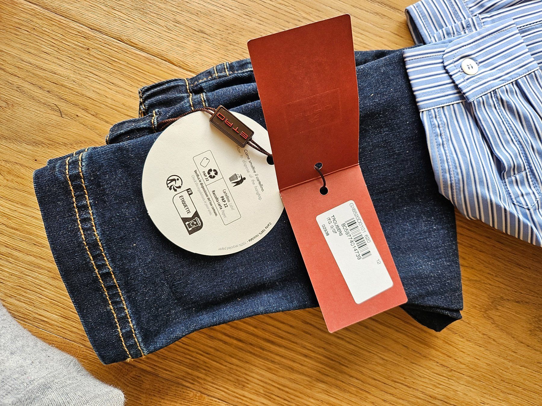 Etro Lotti & Set di vestiti: Neuwertiges Designer Set von Etro Milano – Nuovo e nell'imballaggio originale da Meisterschwanden venduto da Aberner85 3