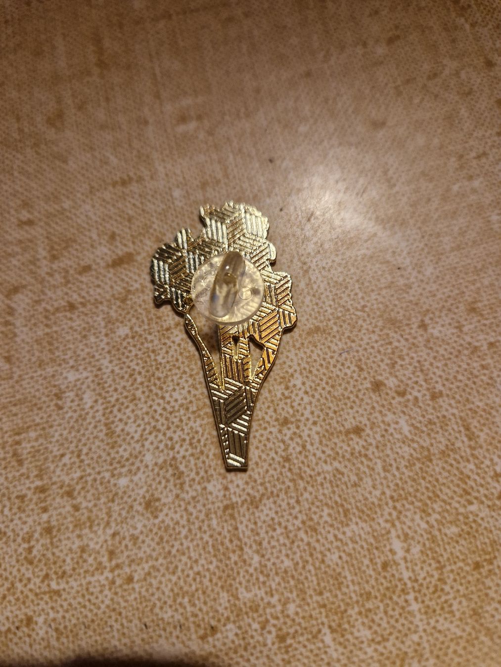 Broschen & Nadeln: Pin Narzissen Motiv – Neu (gemäss Beschreibung) aus Luthern von Ricolinchen 1