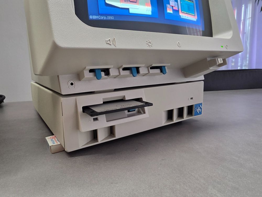 IBM PS/1 Vintage Computer System mit 2 Monitoren (Gebraucht) in Lausen ...