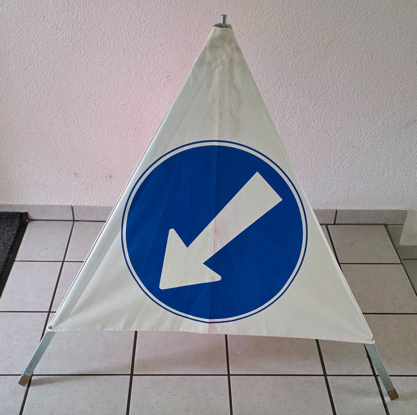 Triopan Insegne: Triopan Faltsignal – Usato da Münchwilen TG venduto da ecudos10 2
