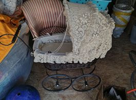 Ancienne poussette