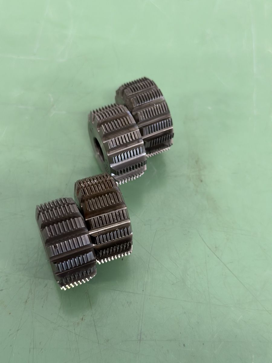 Tutti gli attrezzi: 4x Mikron gear cutting modules – Nuovo e nell'imballaggio originale da Aarberg venduto da SNMachines 1