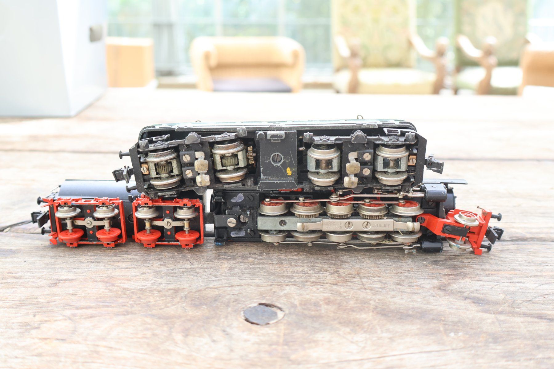 Trix Modellini di ferrovie: Trix Express grosse Dampflok BR 42 + E-Lok H0 - Metall – Usato da Winterthur venduto da Monstera 7
