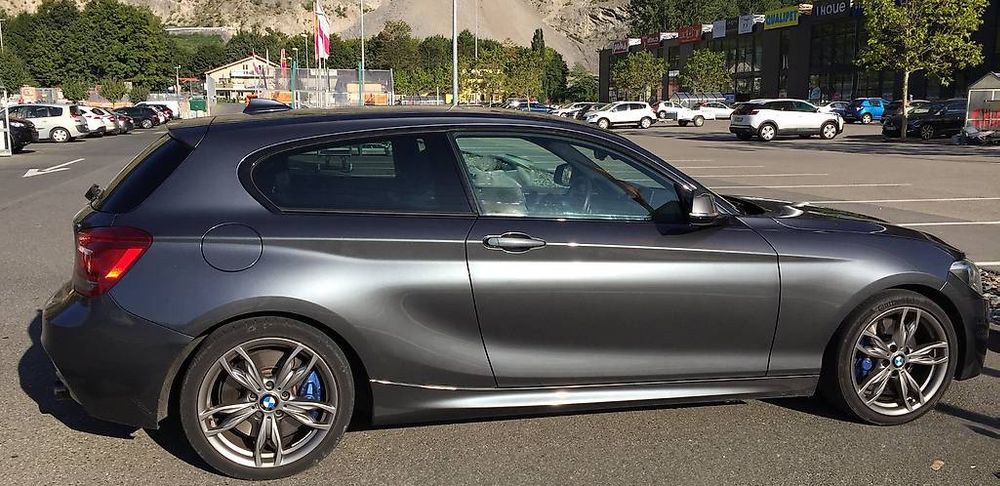 Superbe BMW M135 xDrive Steptronic 3.0L 320 cv  3 portes F21 3