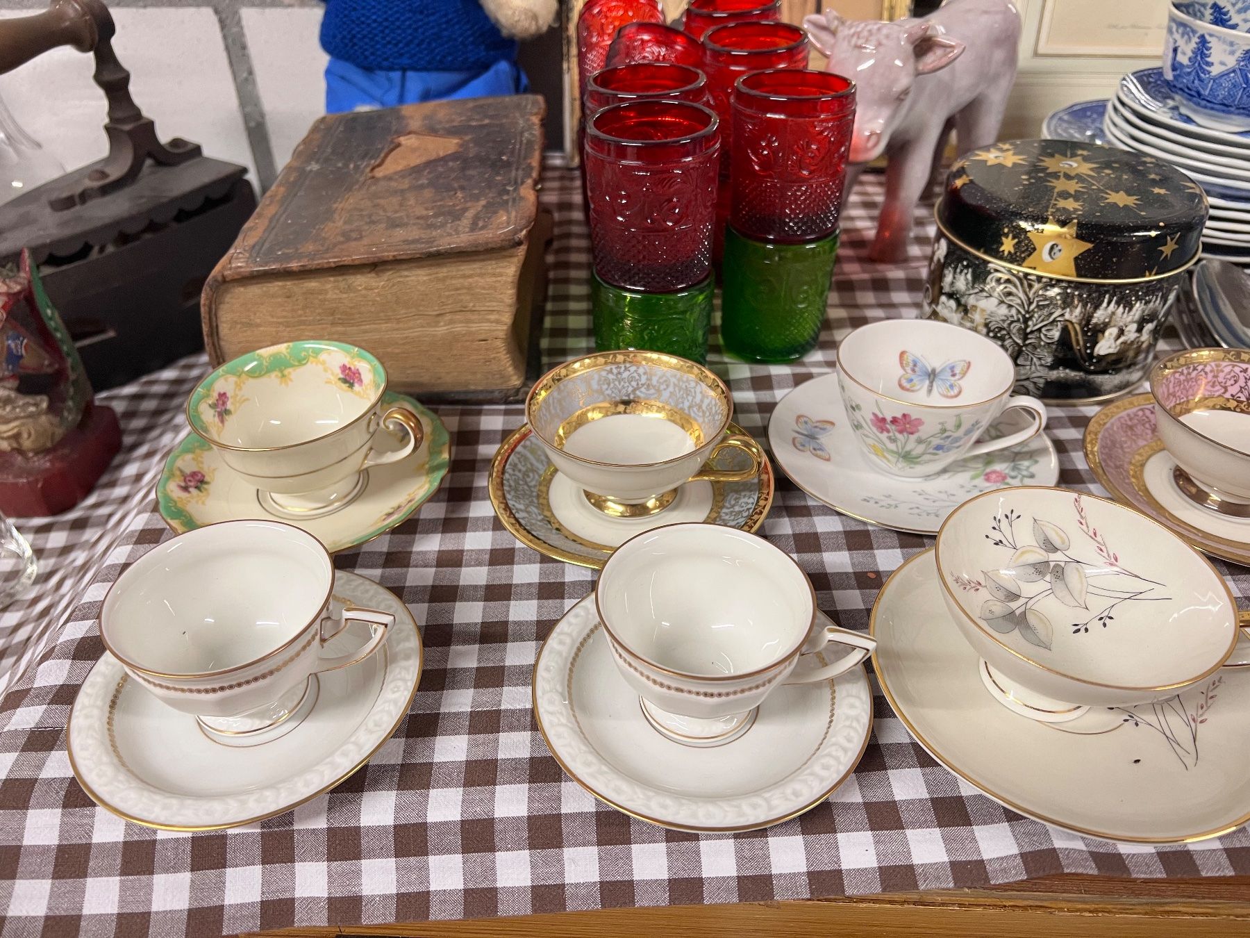 Tutte le decorazioni: Grosses Lot Flohmarktartikel – Usato da Münchenbuchsee venduto da Volver64 5