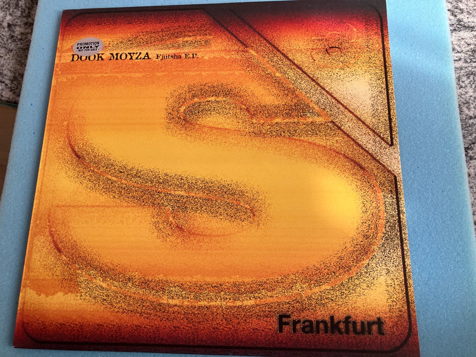 Dischi in vinile: Dook Moyza – Usato da Aarwangen venduto da Jukebox3