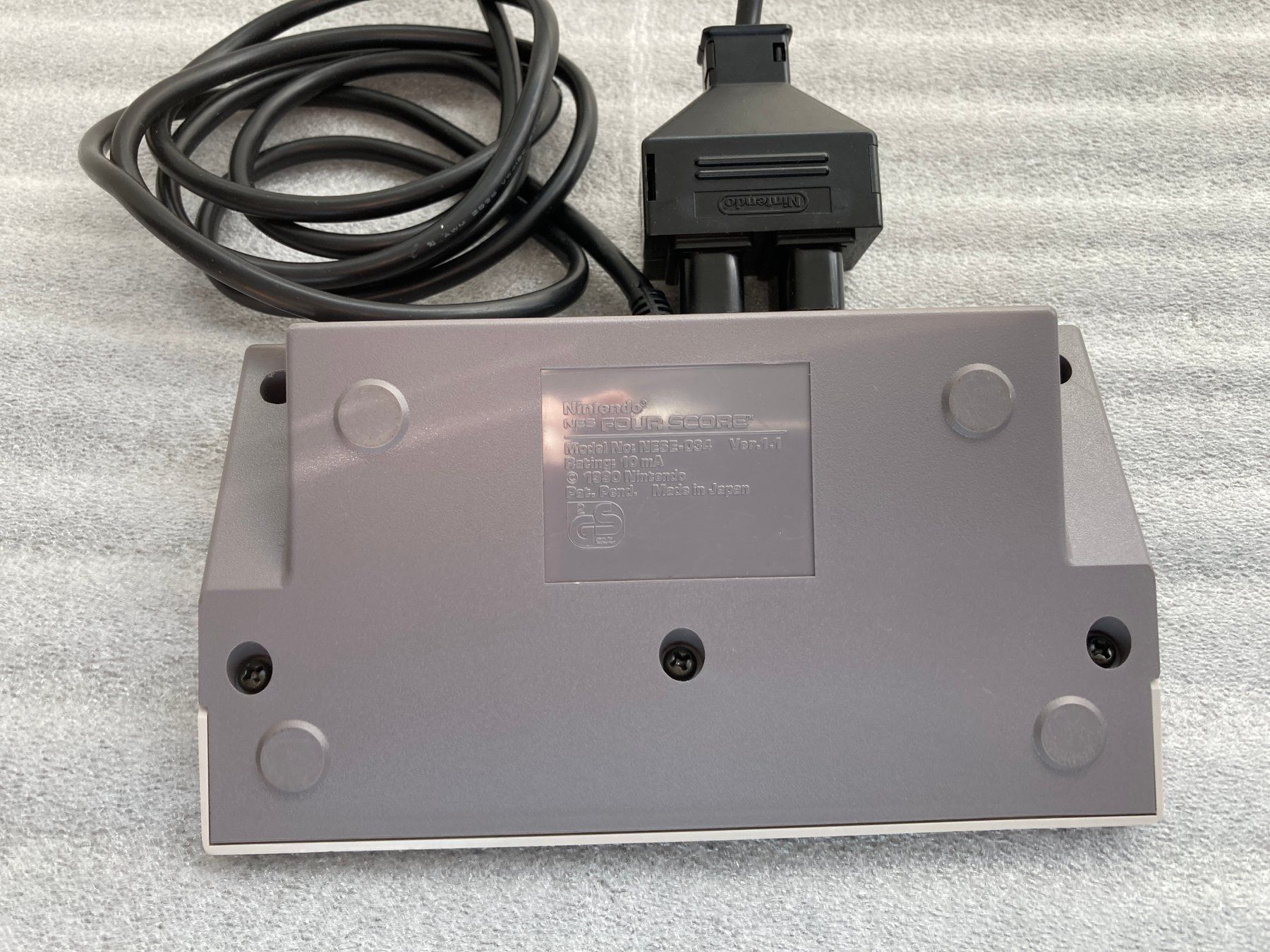 Console: Nintendo NES Four Score Adapter NESE-034 – Usato da Horgen venduto da Goros 2