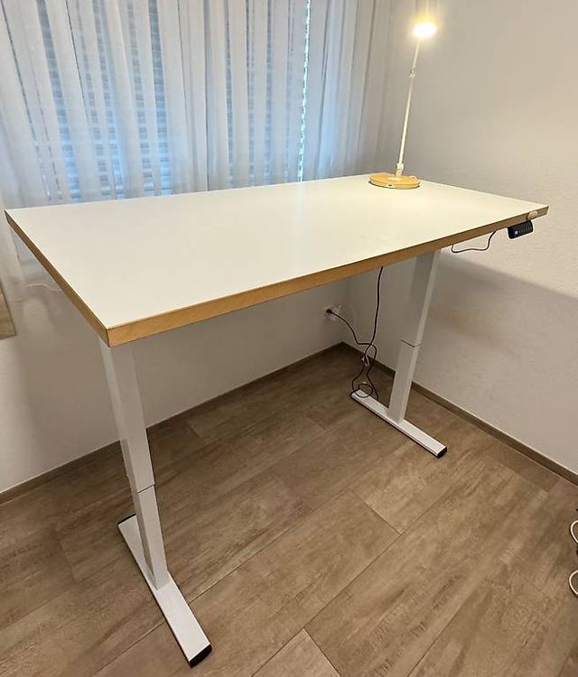 Scrivanie: Schreibtisch höhenverstellbar, elektrisch – Usato da Tenniken venduto da LTYZY 4
