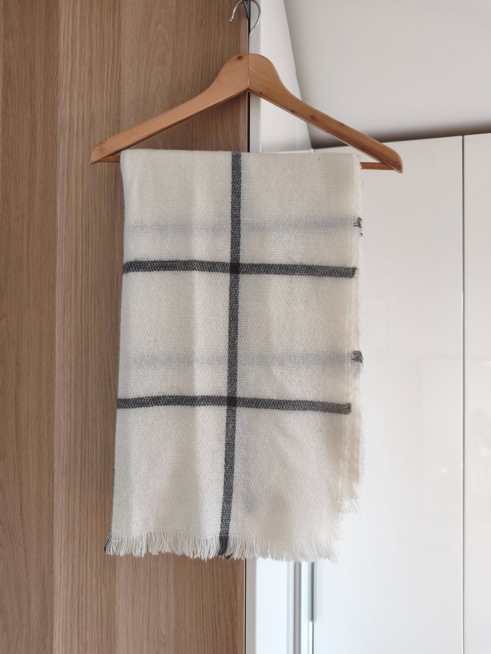 H&M Foulard & Sciarpe: H&M Schal – Usato da Niederrohrdorf venduto da yan_zkz6 1