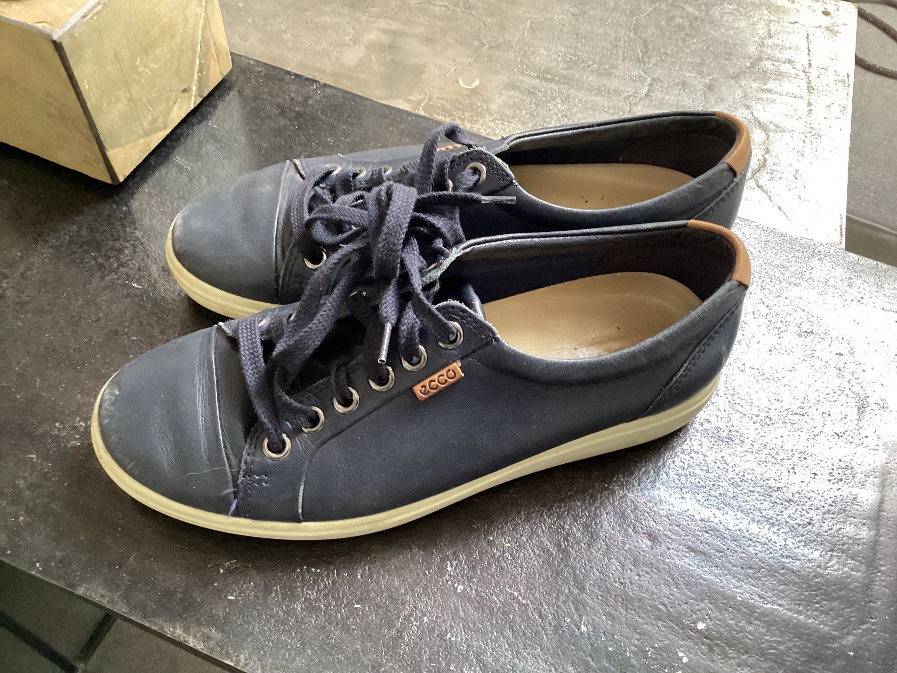 Ecco Chaussures femmes: ECCO Sneaker dunkelblau Leder Damen Grösse 36 – D'occasion à Homberg b. Thun par Homata 1