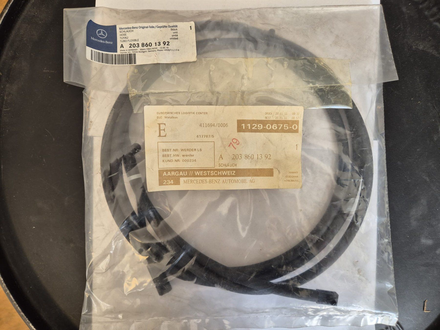 Mercedes-Benz Alle Autoersatzteile: Original Mercedes Scheibenwaschschlauch – Neu und originalverpackt aus Fällanden von SwissClassicCar 1