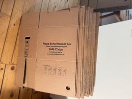 30 Karton boxes