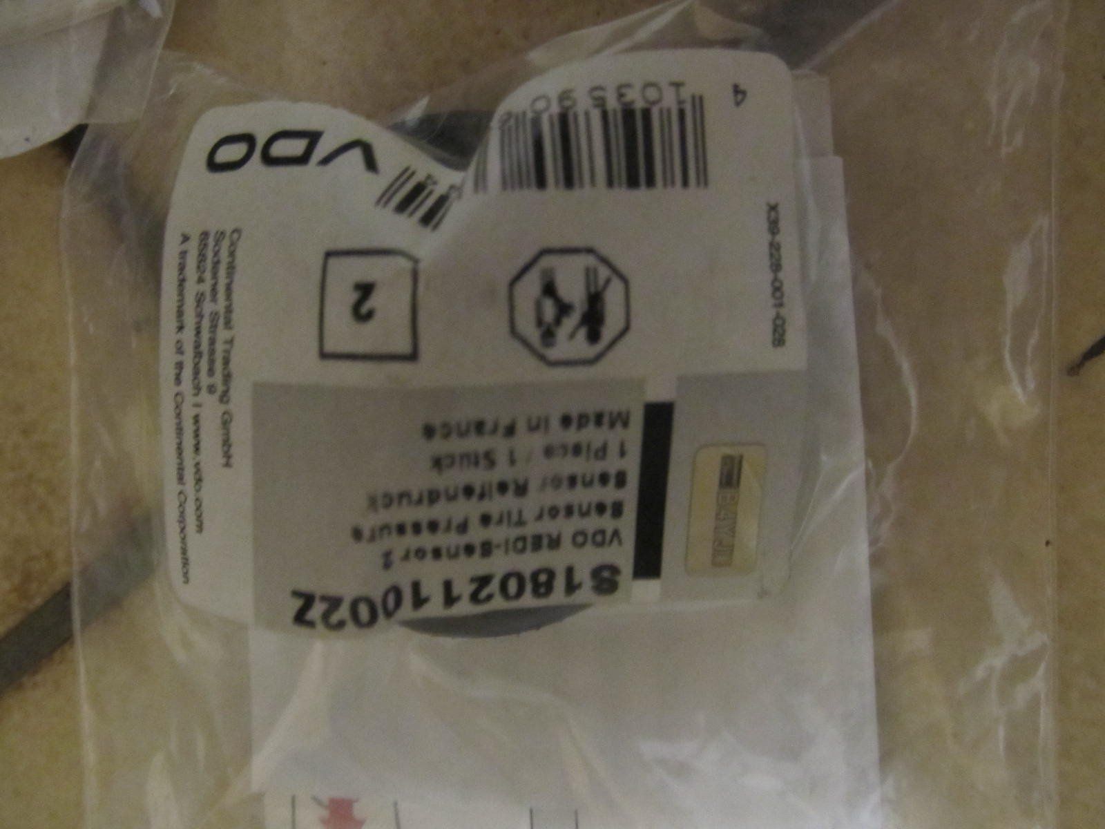 Tutti pezzi di ricambio auto: Reifendrucksensor VDO S180211002Z – Nuovo e nell'imballaggio originale da Walzenhausen venduto da Asma3 1