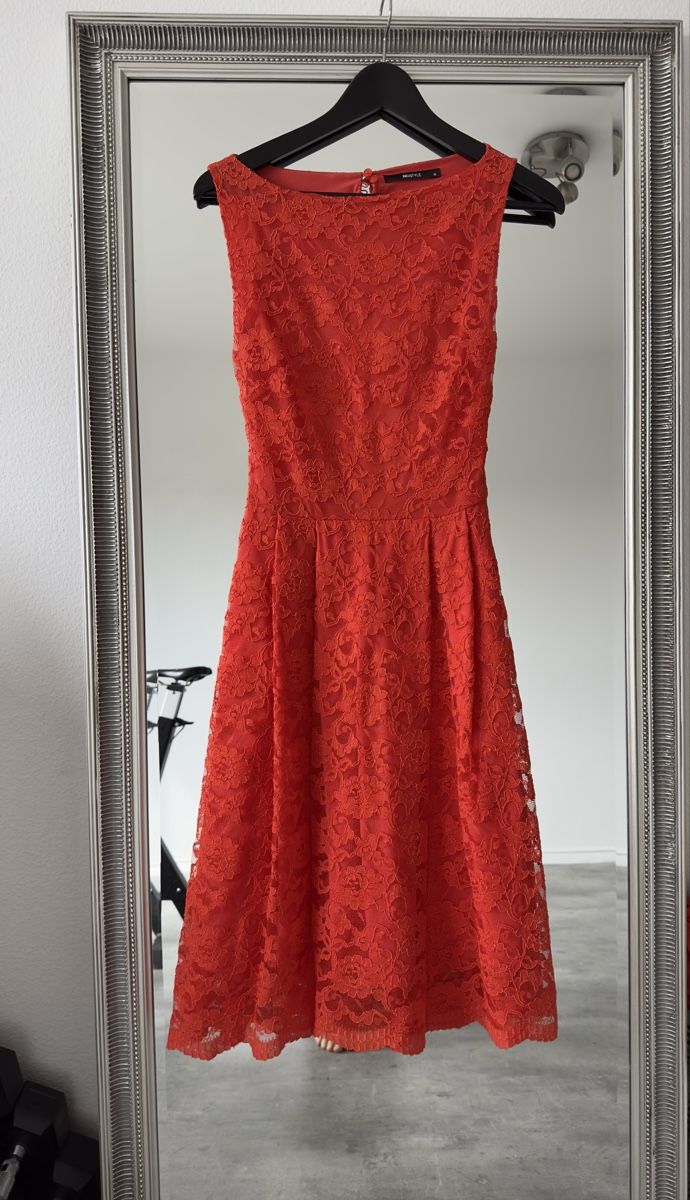 Vestiti: Spitzenkleid mit Rückendekolte - rot – Nuovo (secondo la descrizione) da Basel venduto da FatmaCan52