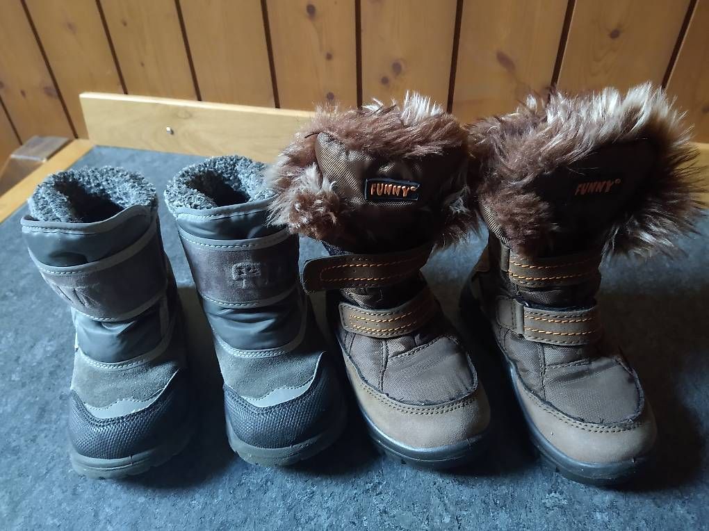 Chaussures garçon: Winterstiefel Gr.25 – D'occasion à Ebnat-Kappel par Schneehas20