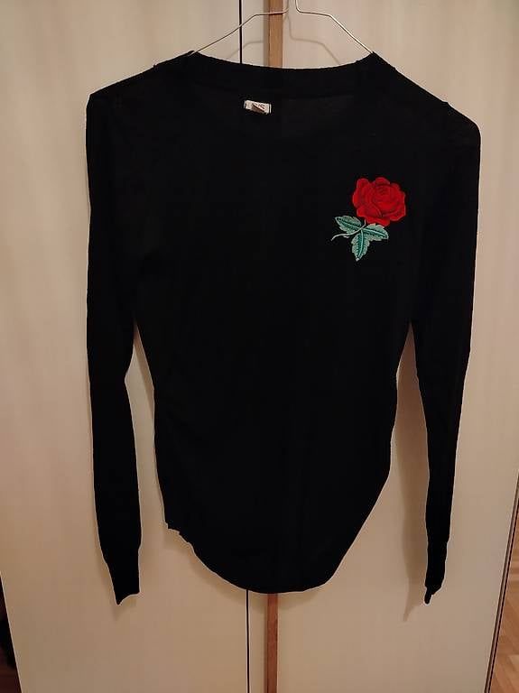 Pulls et sweat-shirts: Maglioncino – Neuf (Voir description) à Davesco-Soragno par Mia_sii