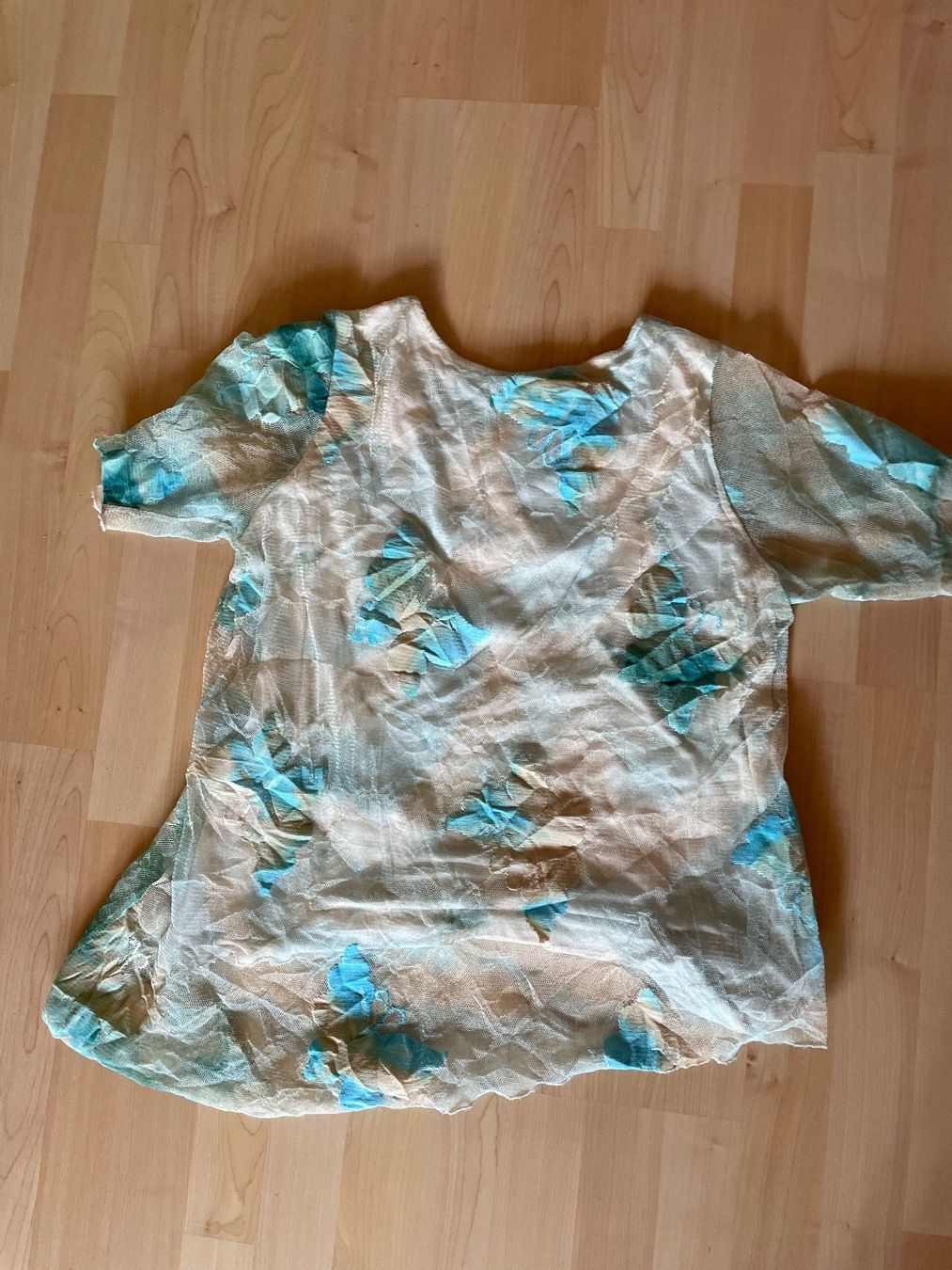 T-shirt: Damen Shirt Blumenmuster hellblau beige , Grösse 44 – Usato da Münsingen venduto da Ckolibri 1
