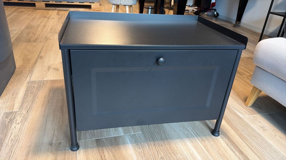 Cassettiere: Meuble de rangement en métal noir – Usato da Bressaucourt venduto da uba_rhf8