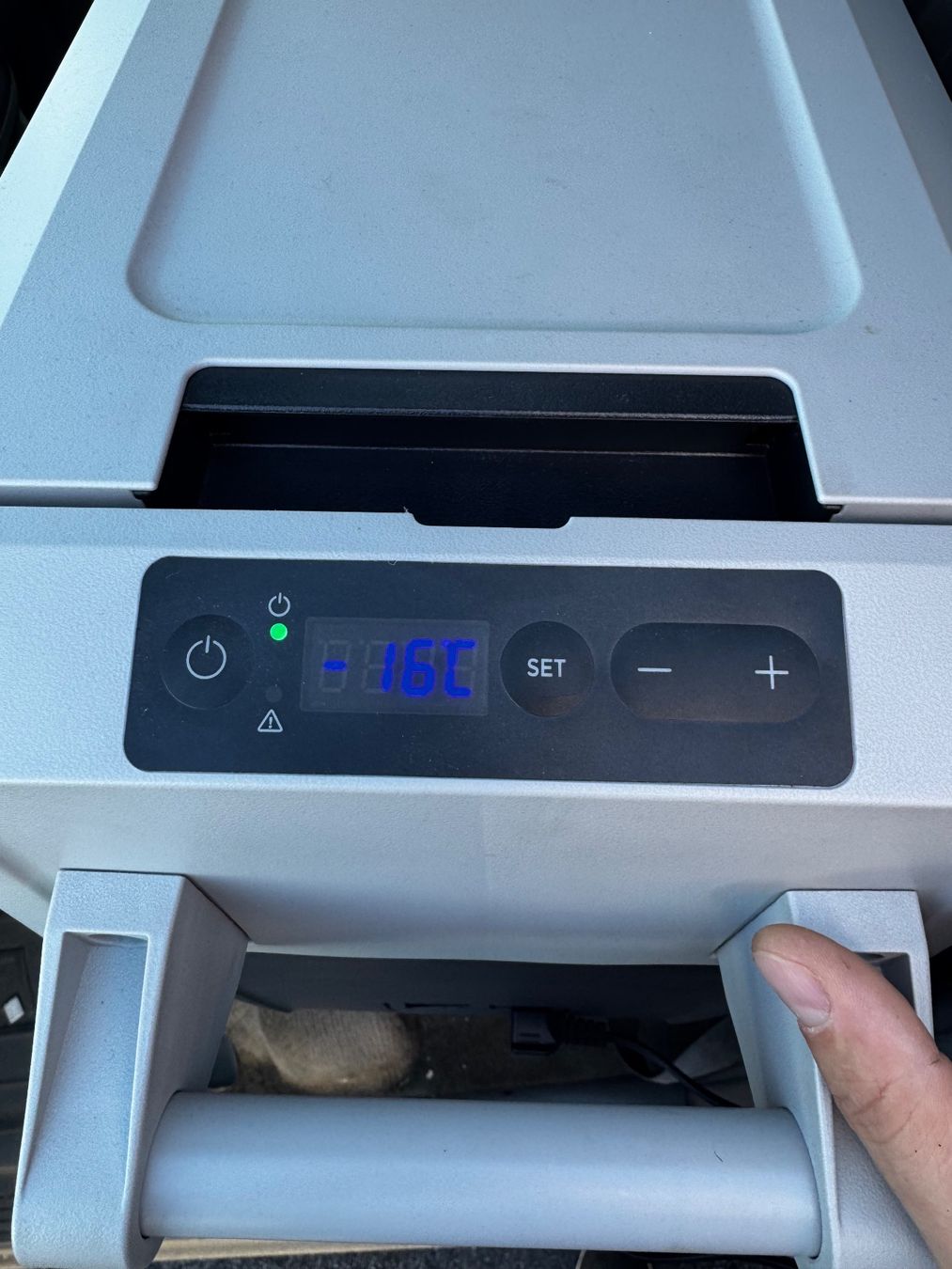 Dometic Frigoriferi & Refrigeratori: Glacière électrique portable Dometic - Idéale camping! – Usato da Savièse venduto da hyshiro 5