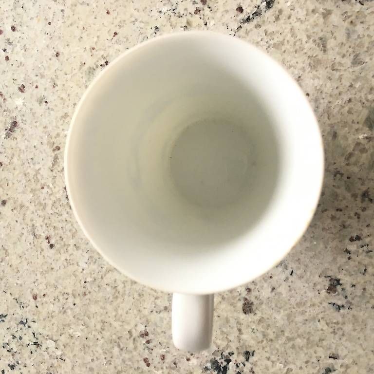 Tazze: 2dl Teetasse weiss mit hellblauer Schrift. Tea for two – Usato da Basel venduto da len_8kpw 2