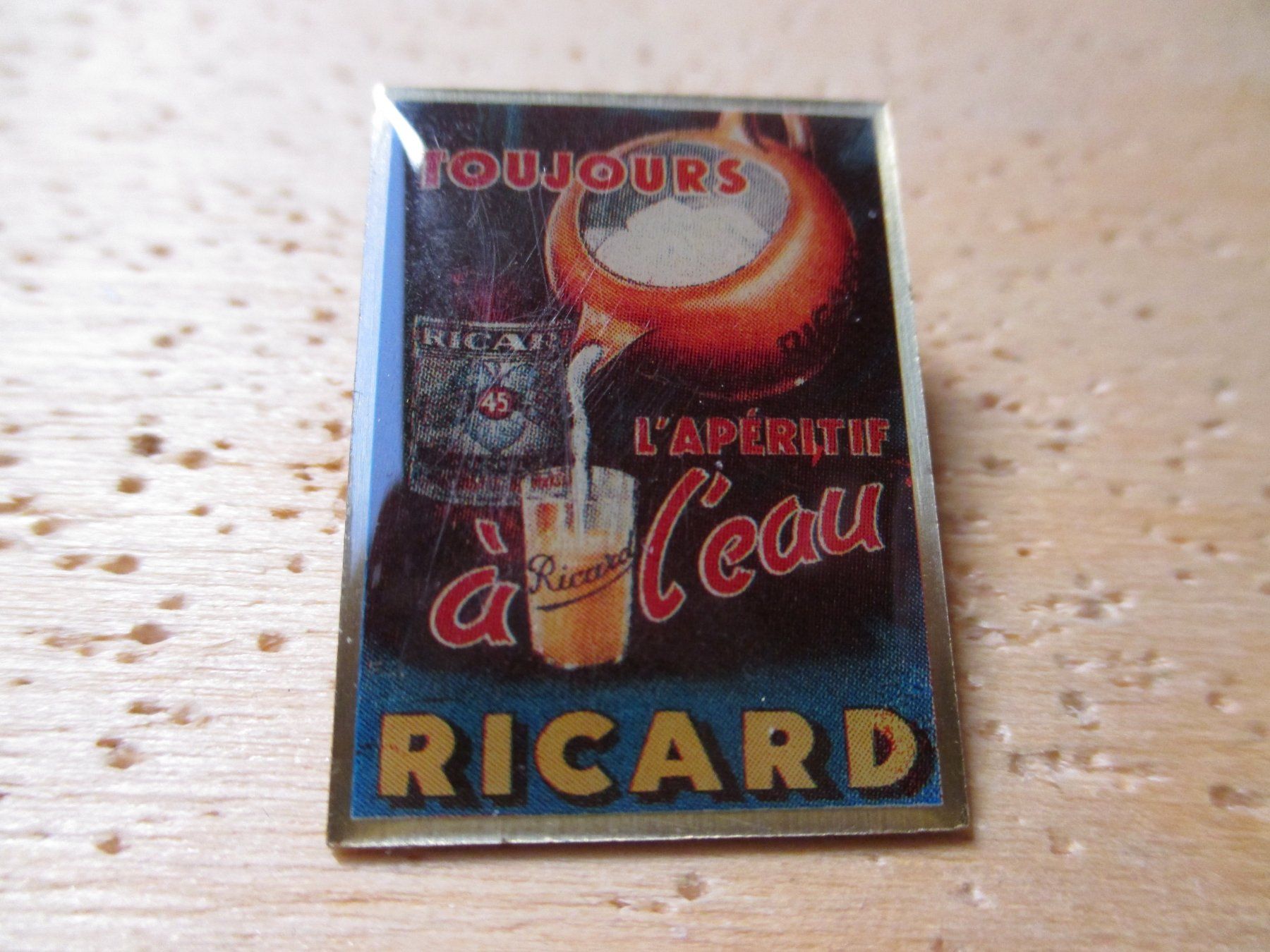 Placchette & Badge: Ricard Aperitif Pin RAR – Nuovo (secondo la descrizione) da Felsberg venduto da sanwill