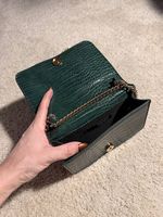 Tally Weijl Handtasche Dunkelgrün in Kroko-Optik