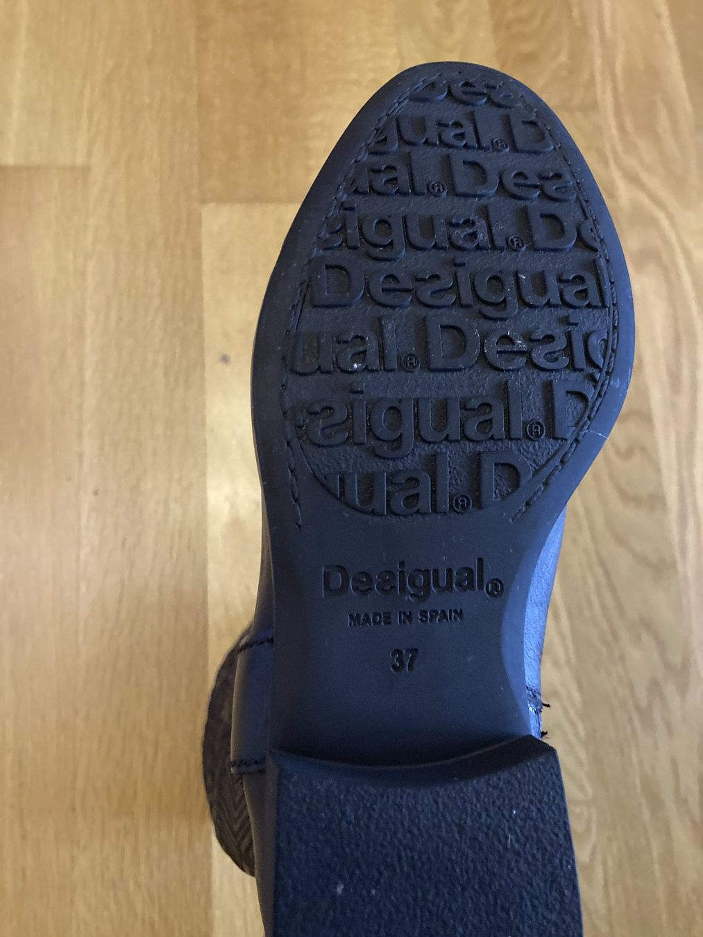 Desigual Scarpe da donna: Desigual Bottes en cuir pointure 37 – Usato da Lausanne venduto da Chips_1 3