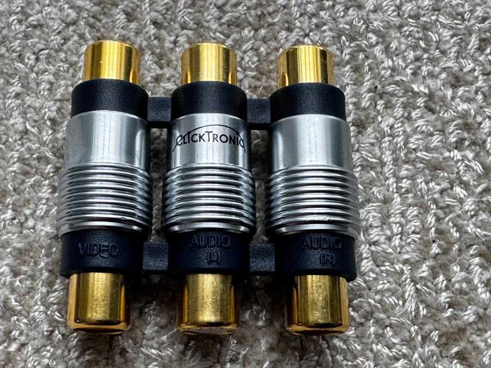 Cinch-Adapter High-End mit 3 Cinch-Buchsen zusammen, NEU (Neu (gemäss ...