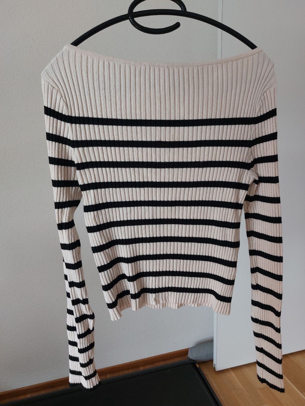 H&M Maglioni & Felpe: H&M Pullover, gestreift, beige/schwarz, Gr. M – Usato da Baden venduto da BanaBoutique